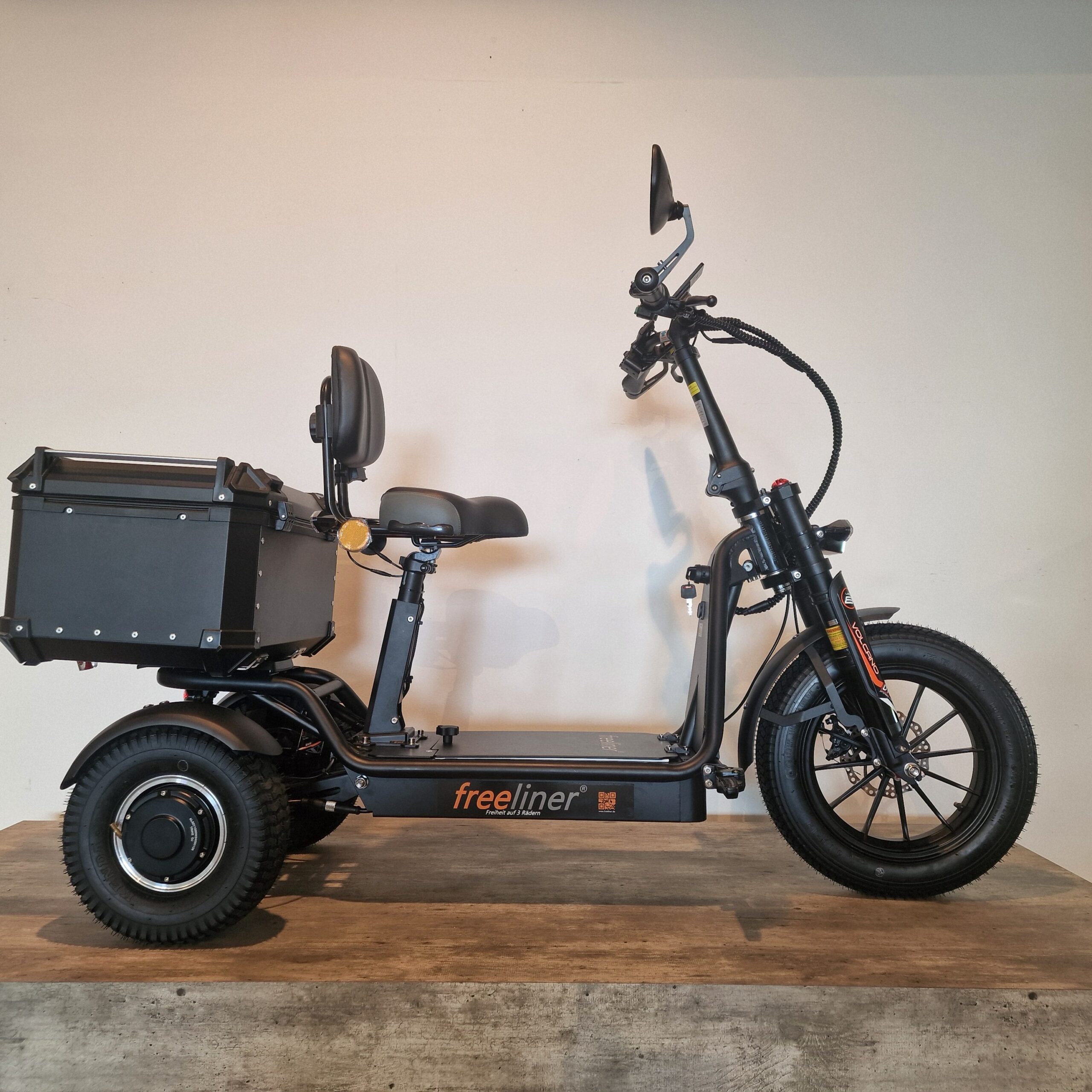 Topcase Adventure Alu 65 Liter - extrem groß - mit Innentasche + Verzurr-Reeling - Industrie